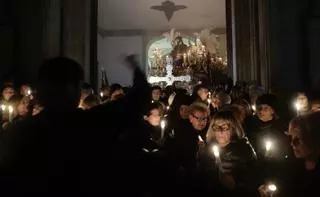 Así fue la procesión de la Madrugá en el Antiguo de Oviedo con una medianoche mágica