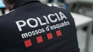 Detenido un joven de 22 años acusado de agredir a un taxista en el Eixample de Barcelona
