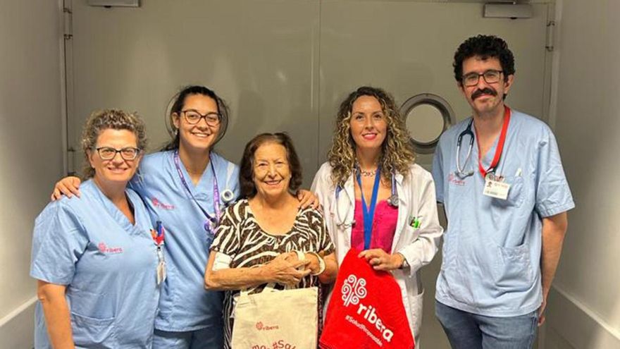 Este es el kit que regala a los pacientes de hemodiálisis el Hospital del Vinalopó en Elche