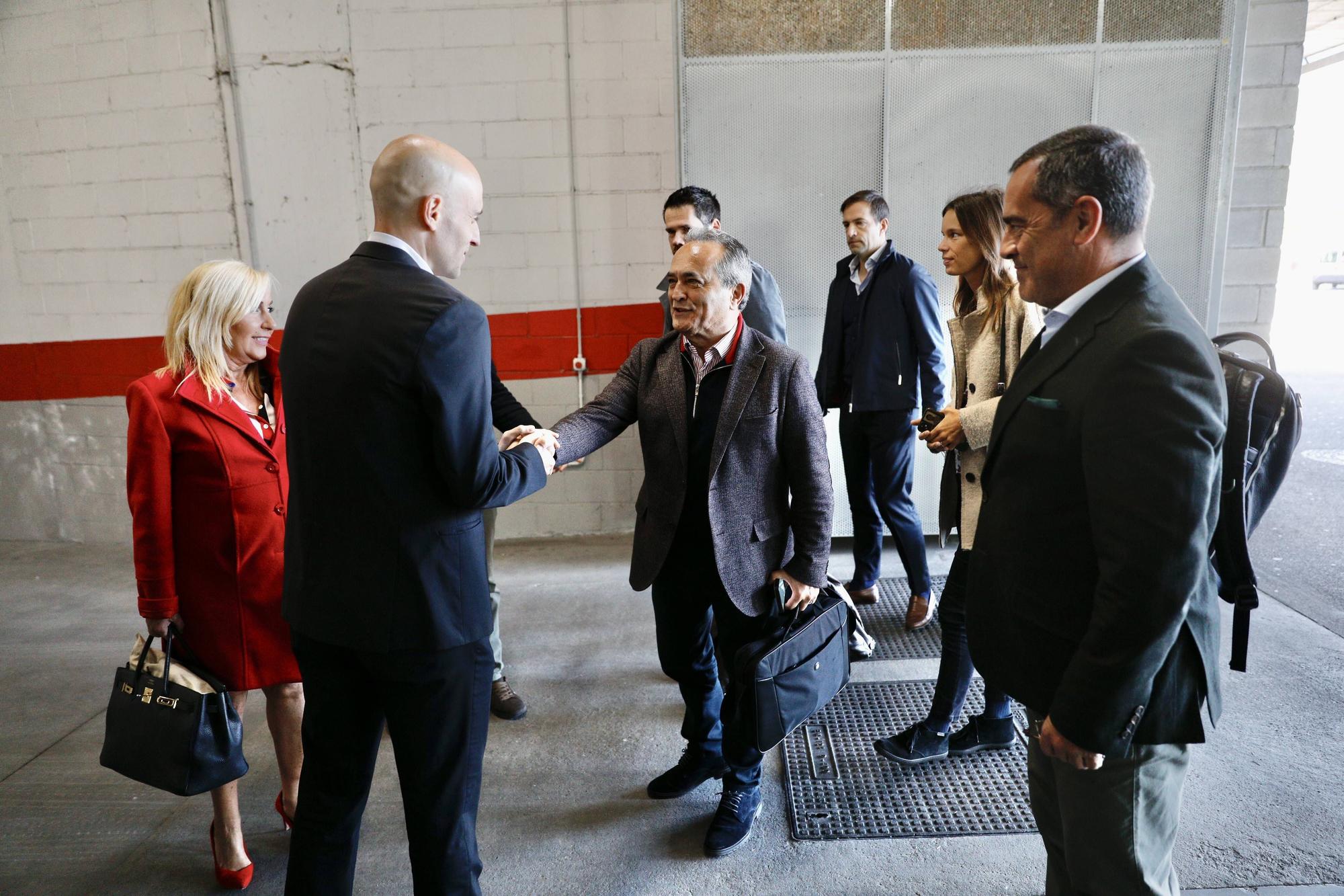 En imágenes: Así fue la visita de los técnicos de la Federación Española y portuguesa de Fútbol a El Molinón