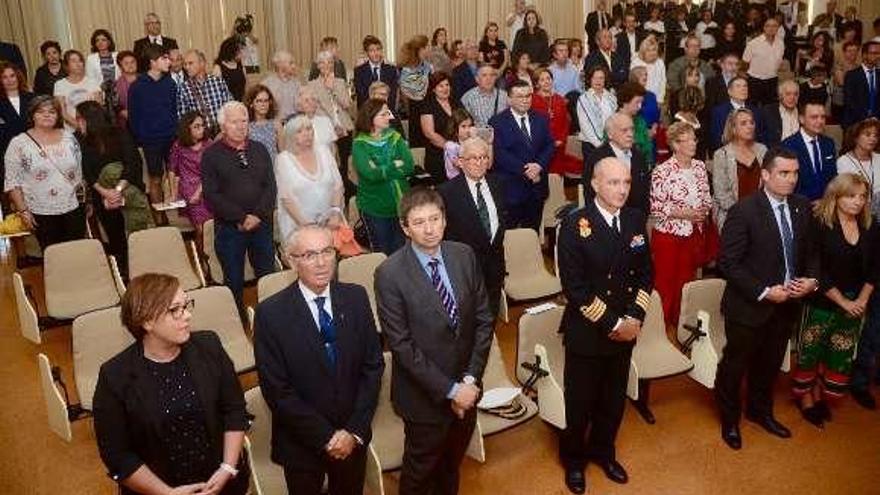 Asistentes al acto de inauguración del curso. // R.V.