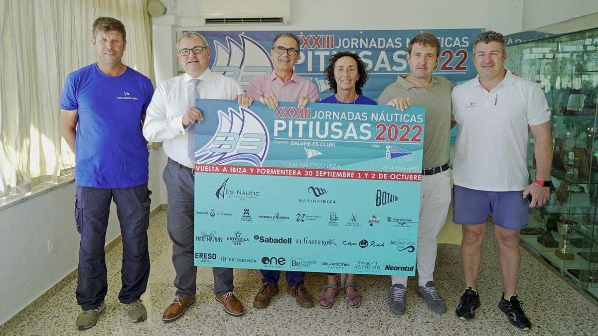 Foto del acto de presentación
de las Jornadas Náuticas
Pitiusas.  Imam comunicación