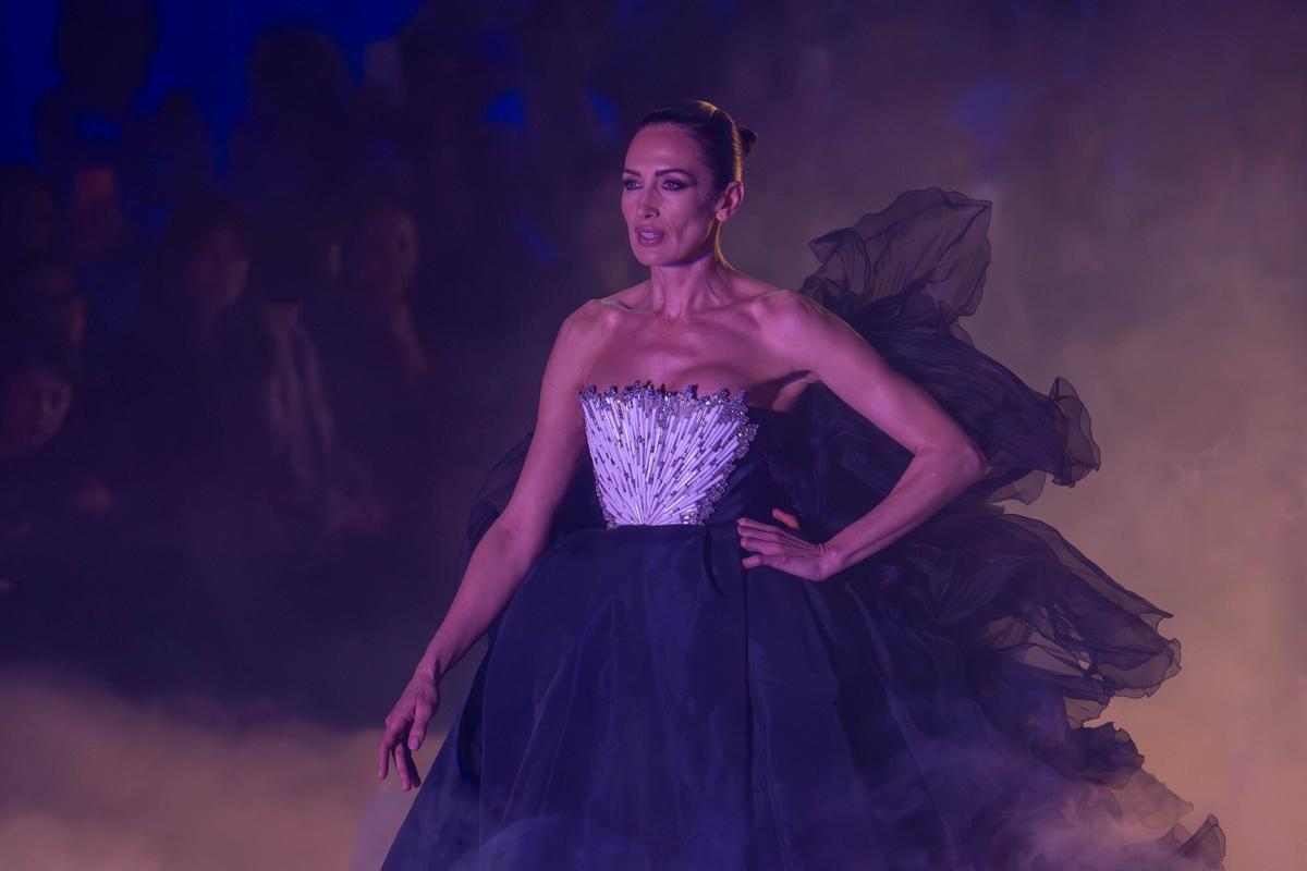 Barcelona 22/04/2026 Cultura. Barcelona Bridal Night. Desfile de Stéphane Rolland,con Nieves Álvarez. AUTOR:JORDI OTIX