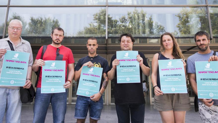 València vive el primer juicio colectivo de repartidores de comida contra Deliveroo