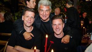 Laporta junto a los porteros Szczesny y Ter Stegen.