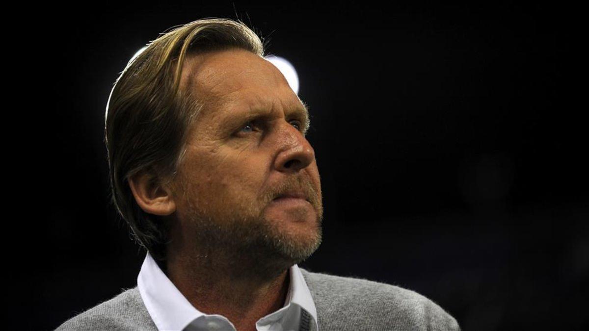 Schuster repasó la actualidad futbolística.