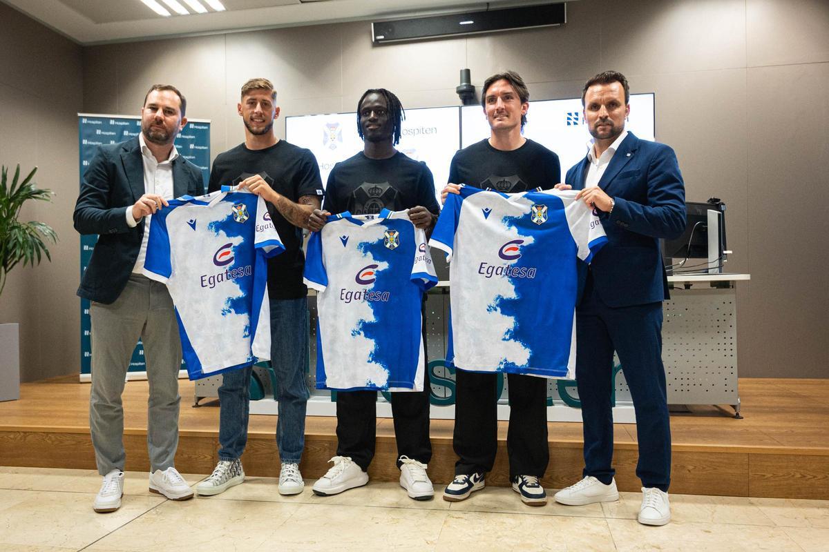 Presentación de tres fichajes del CD Tenerife: Pittón, Baba y Jorge Moreno Presentación de tres fichajes del CD Tenerife: Pittón, Baba y Jorge Moreno