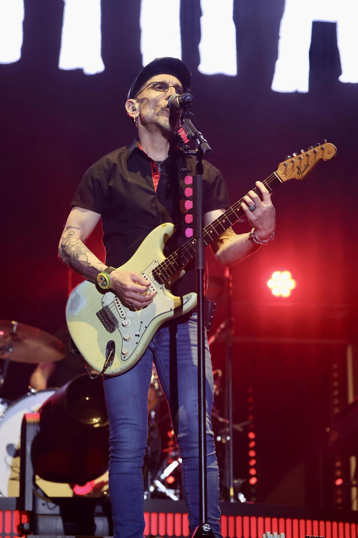 Galería de imágenes: Búscate en el concierto de Fito en Castelló