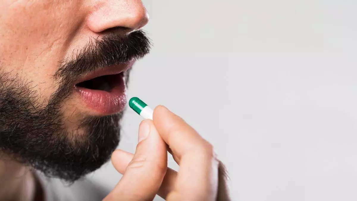 Llega la 'píldora' de los hombres: así funciona la pastilla reversible con un 99% de efectividad