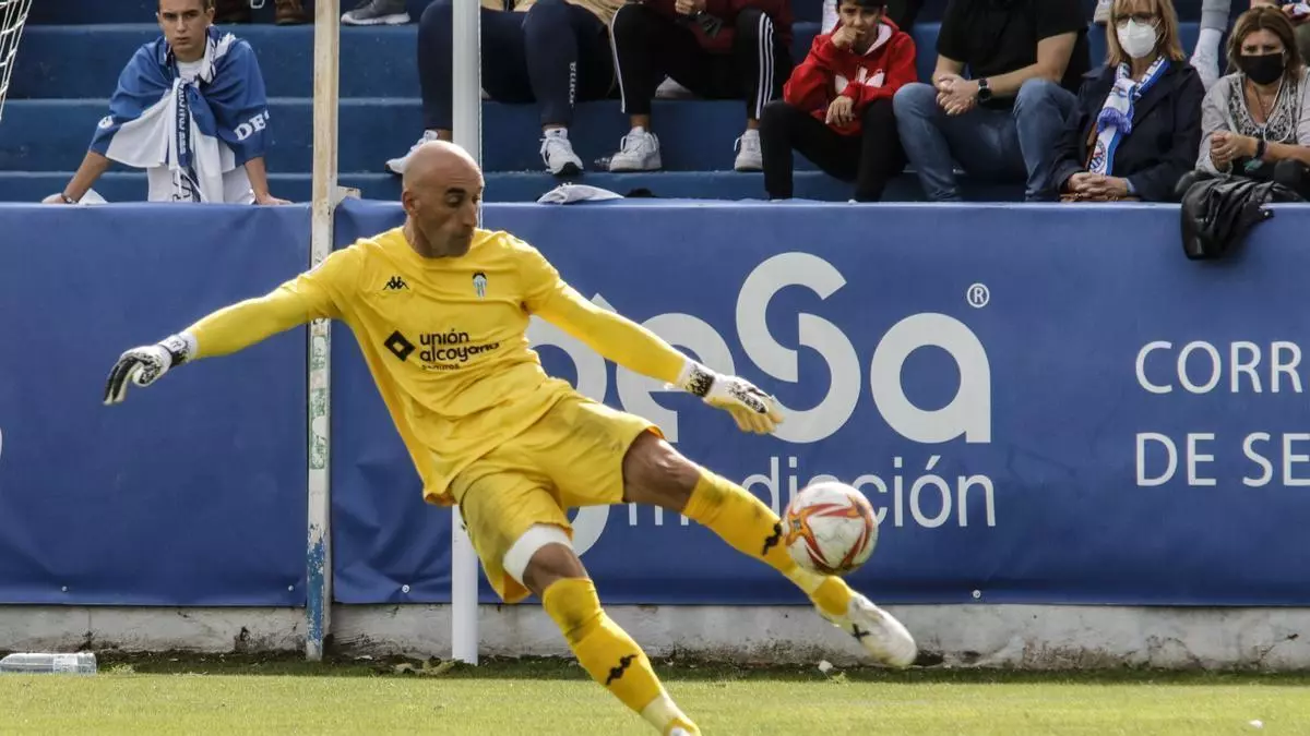 Los porteros se vuelcan con Kinský: "Se le habrá caído el mundo encima"