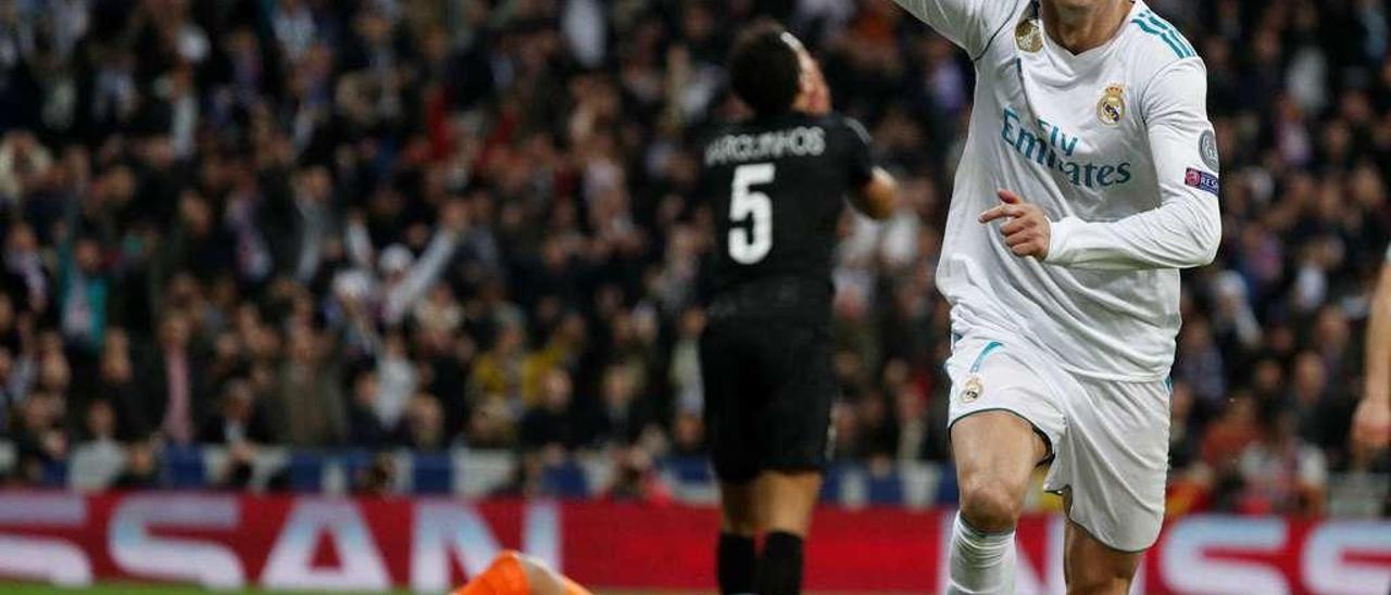 Cristiano Ronaldo celebra el segundo gol del Real Madrid. // Reuters