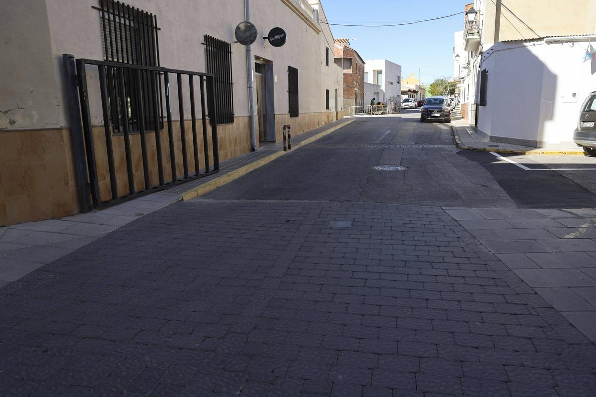 Una calle de Benavites