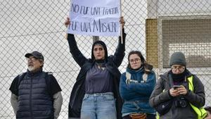 Manifestantes en la marcha del pasado sábado por el X aniversario de la tragedia del Tarajal en Ceuta.