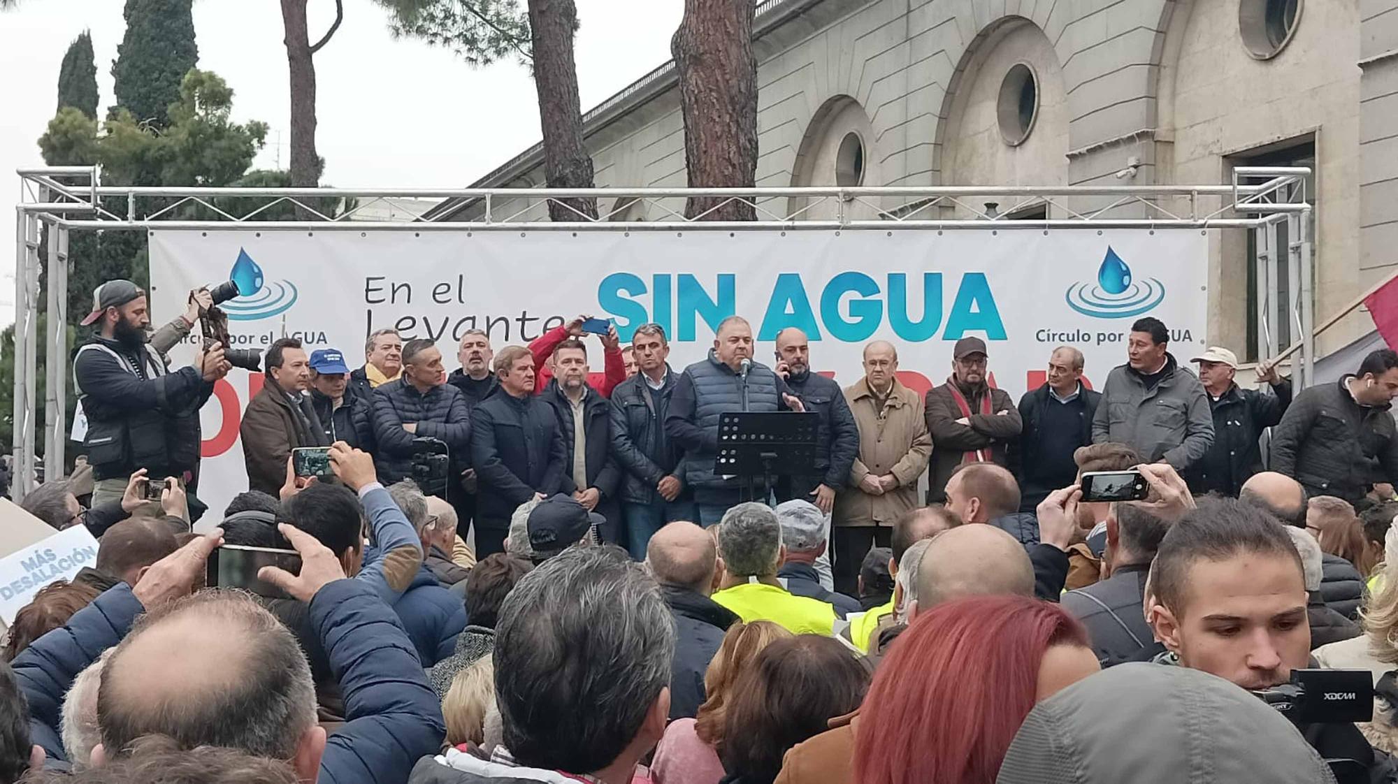 Manifestación en Madrid  exigir la retirada inmediata del recorte del Tajo-Segura