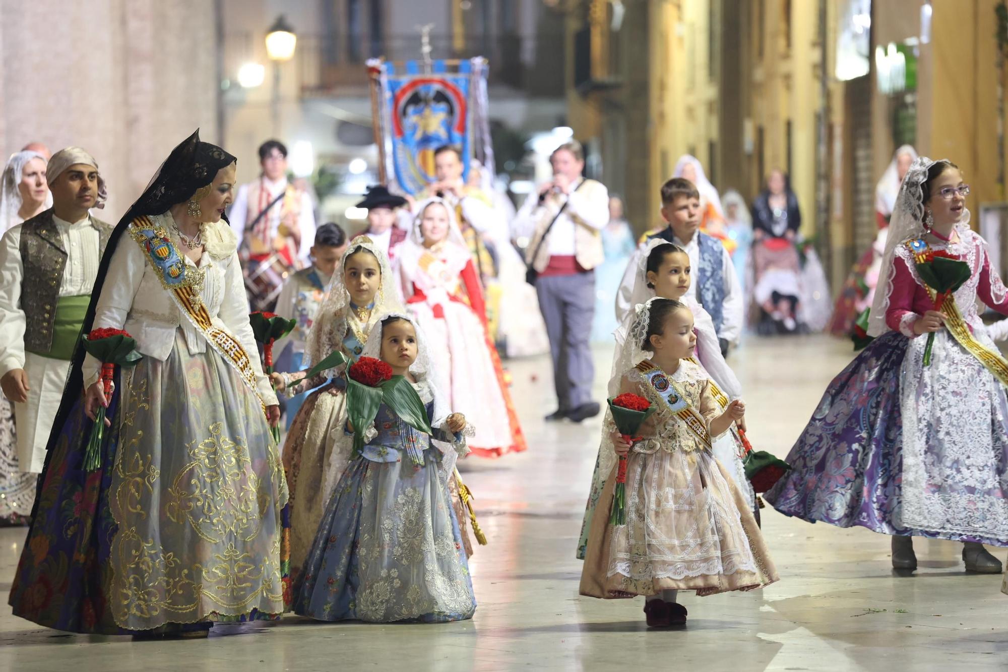 Ofrenda día 18. Calle San Vicente (23:00/24:00)