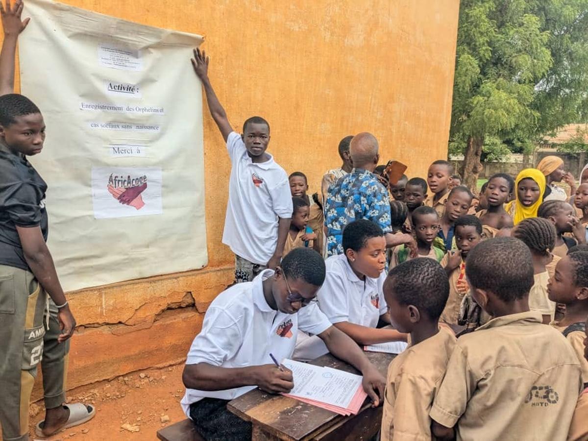 Niños y niñas que se benefician de África Acoge