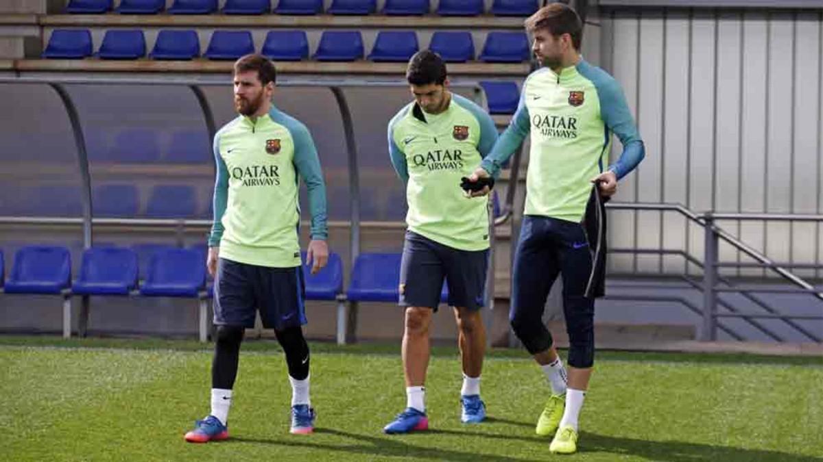 Messi, Suárez y Piqué, en el entrenamiento