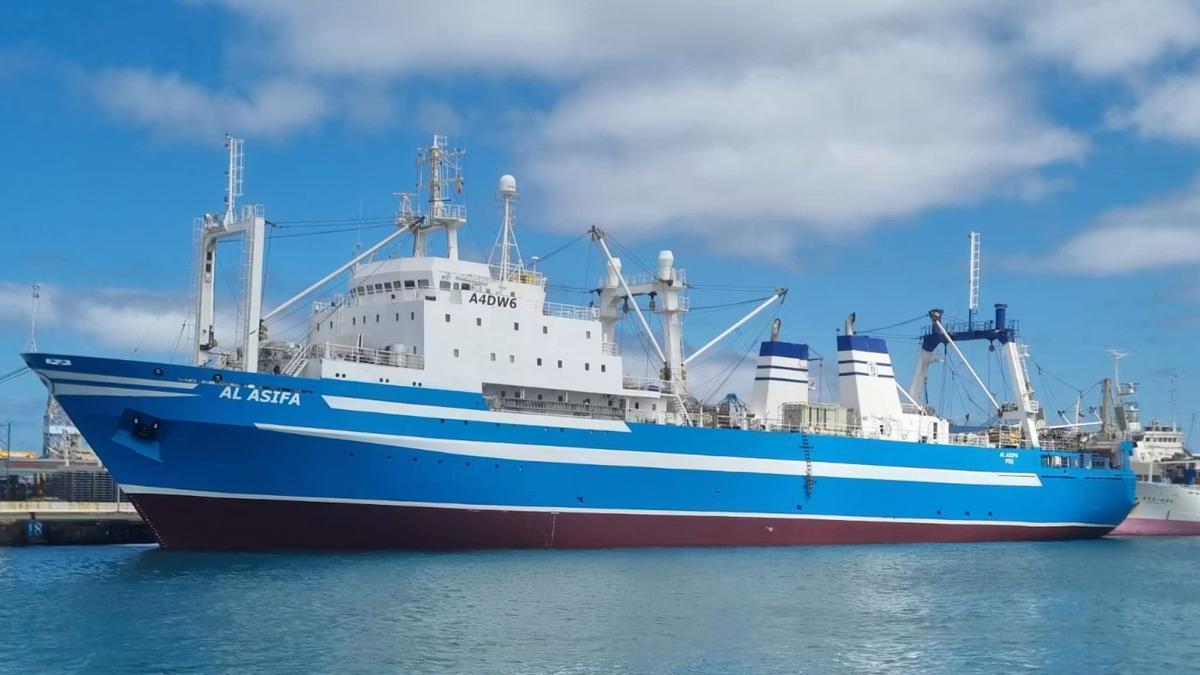 El «Al Asifa», ex «Simonas Daukantas», ya repintado con los colores de su nueva armadora.