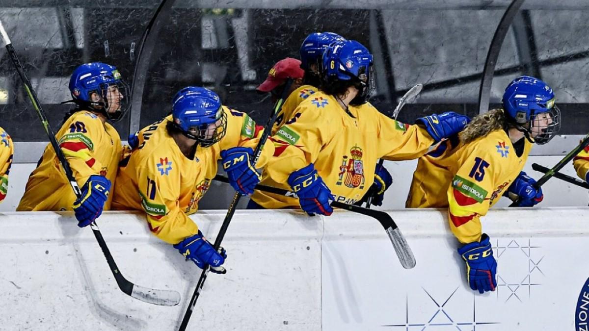 Las jugadoras de la selección femenina, durante el partido ante Gran Bretaña