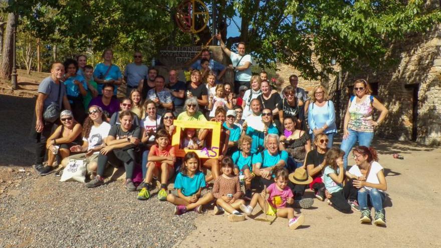 El Casal Cultural Dansaires Manresans inicia la celebració del seu 75è aniversari anant de colònies