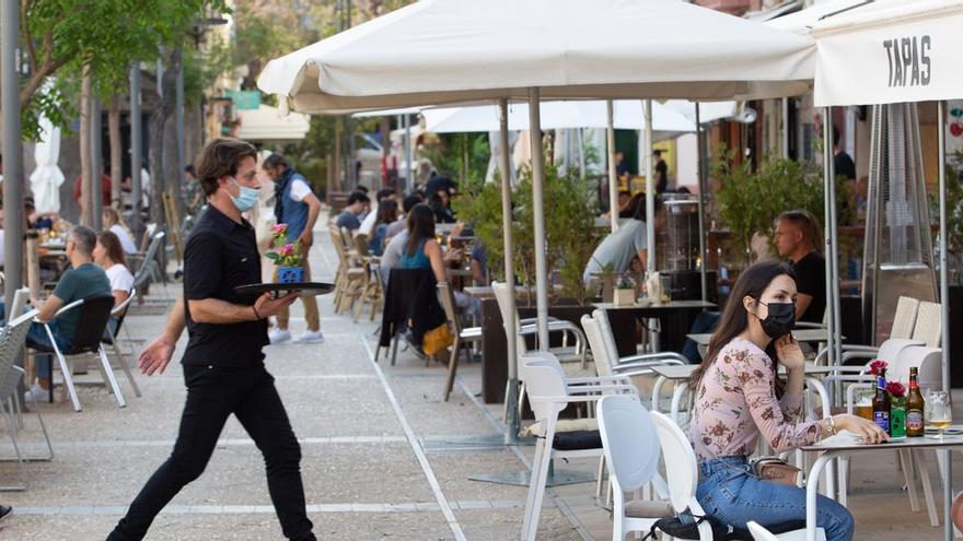 El paro en Ibiza y Formentera baja en julio un 41,1% respecto a 2021 y un 12,5% respecto a 2019