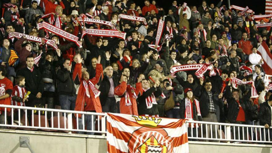 Una imatge de la massiva presència de seguidors blanc-i-vermells l&#039;any passat al Miniestadi.