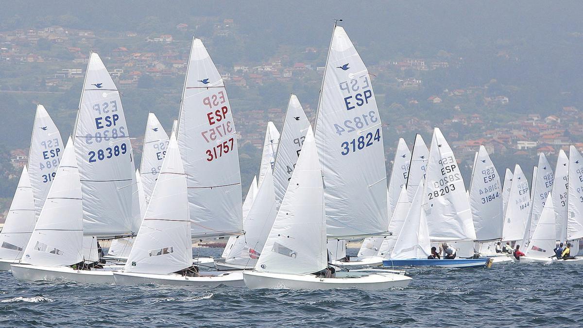 Imagen de la manga celebrada ayer en aguas de Vigo. | FDV
