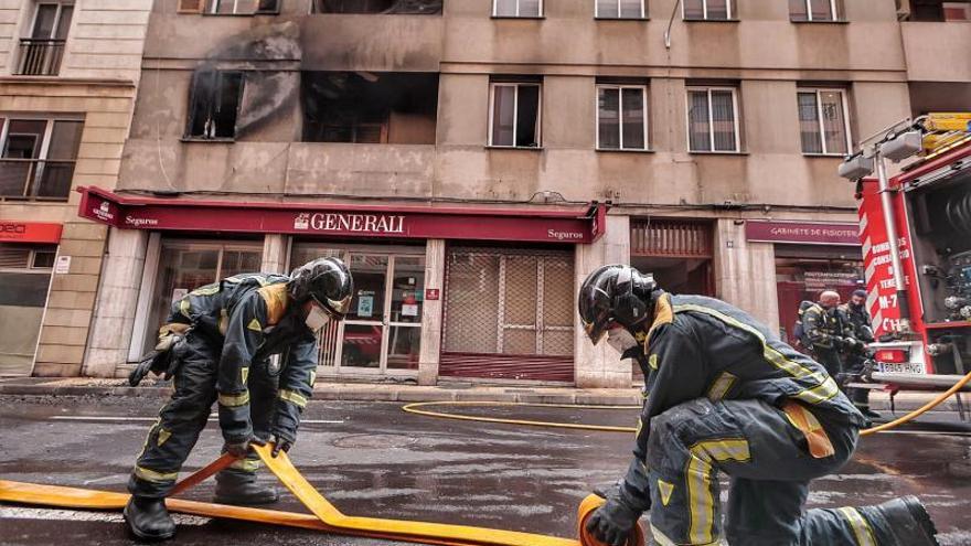 Un incendio en una vivienda de Santa Cruz crea alarma entre los vecinos