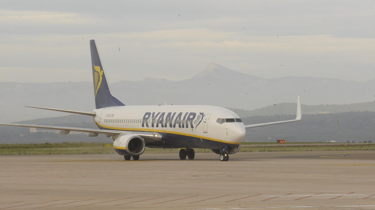 15-09-2015 - VILANOVA D ALCOLEA - PRIMER VUELO REGULAR AL AEROPUERTO DE CASTELLON - FOTOS MANOLO NEBOT 15-09-2015 - VILANOVA D ALCOLEA - PRIMER VUELO REGULAR AL AEROPUERTO DE CASTELLON - FOTOS MANOLO NEBOT