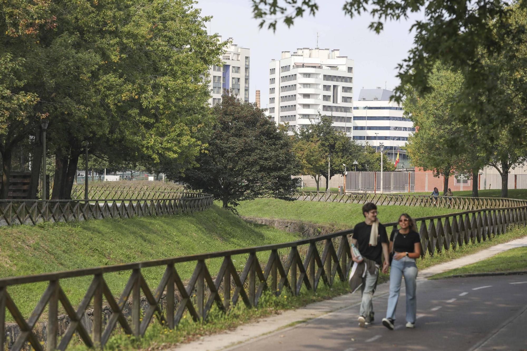 Del pasado al presente: una vista al Oeste de Gijón en imágenes
