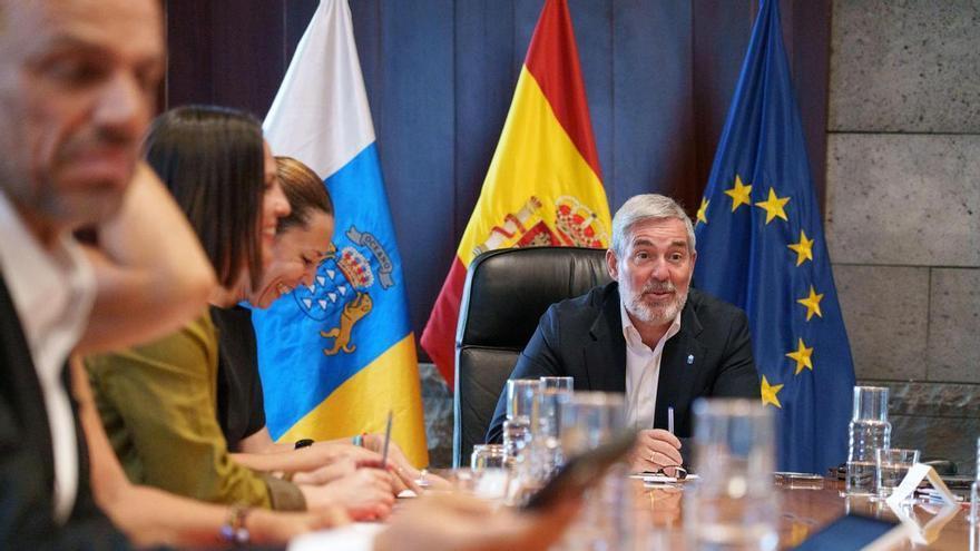 El Ejecutivo canario tilda de "sorprendente" el plantón de Sánchez en Lanzarote