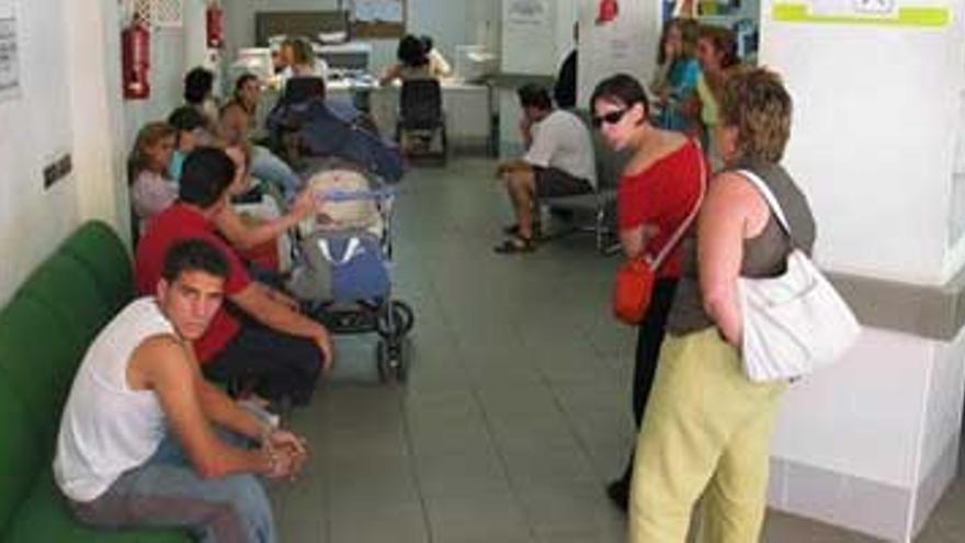 Baja el paro en 1.718 personas en Extremadura