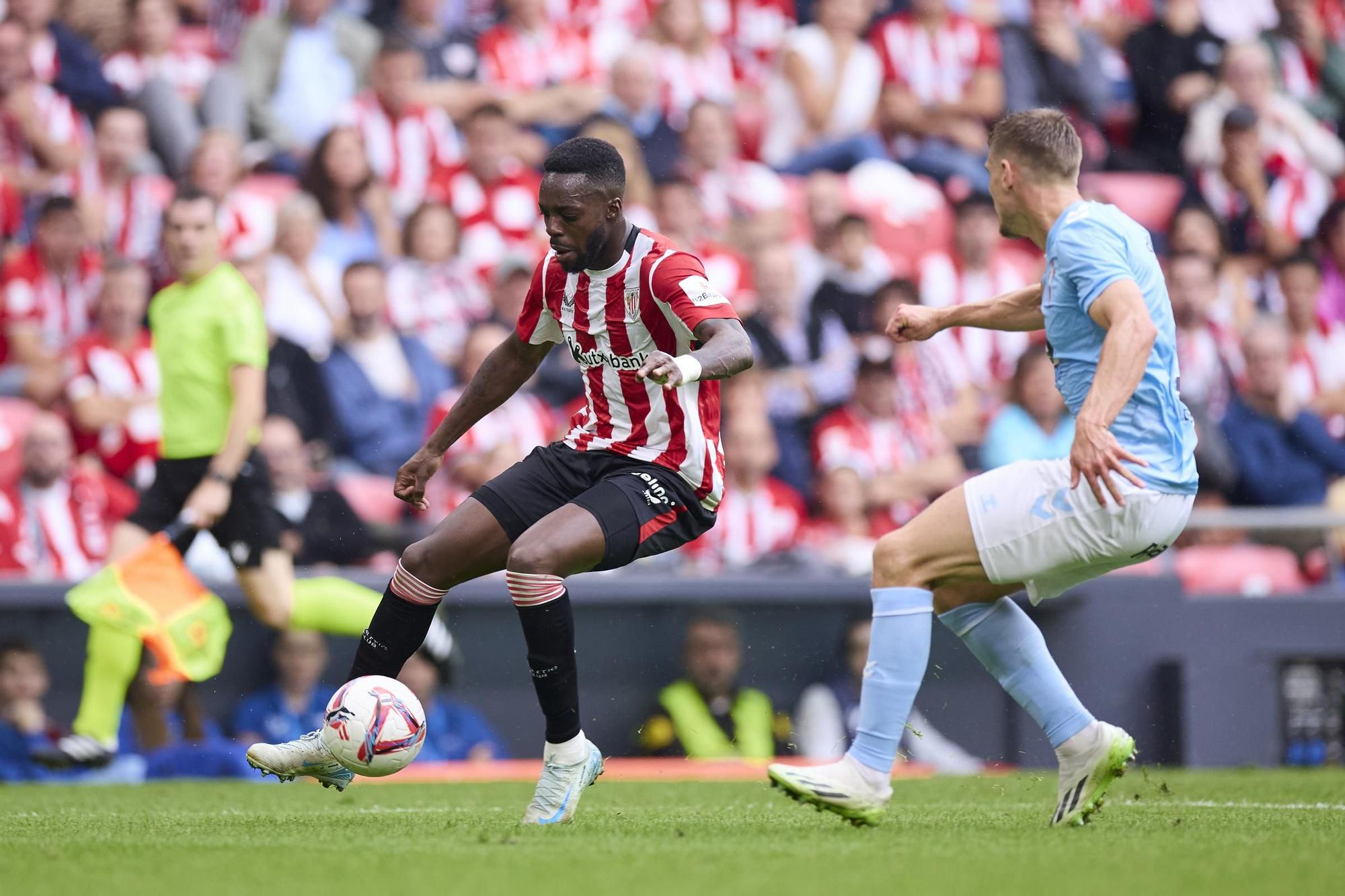 Inaki Williams of Athletic Club in action during the LaLiga EA Sports match between Athletic Club and RC Celta de Vigo at San Mames on September 22, 2024, in Bilbao, Spain. AFP7 22/09/2024 ONLY FOR USE IN SPAIN / Ricardo Larreina / AFP7 / Europa Press;2024;SPAIN;Soccer;Sport;ZSOCCER;ZSPORT;Athletic Club de Bilbao v RC Celta de Vigo- La Liga EA Sports;