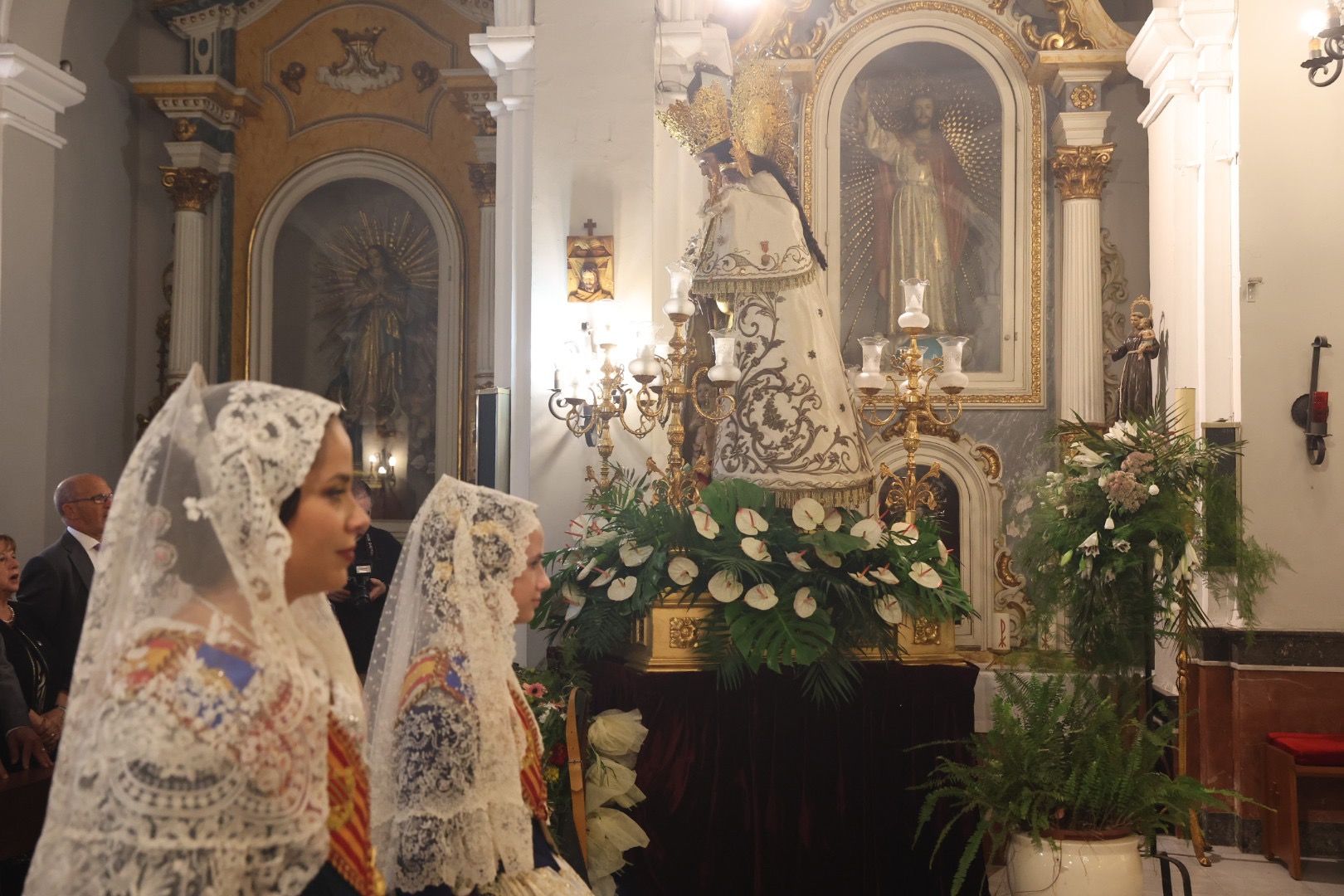 Procesión de la Virgen de los Desamparados del Barrio de San Isidro