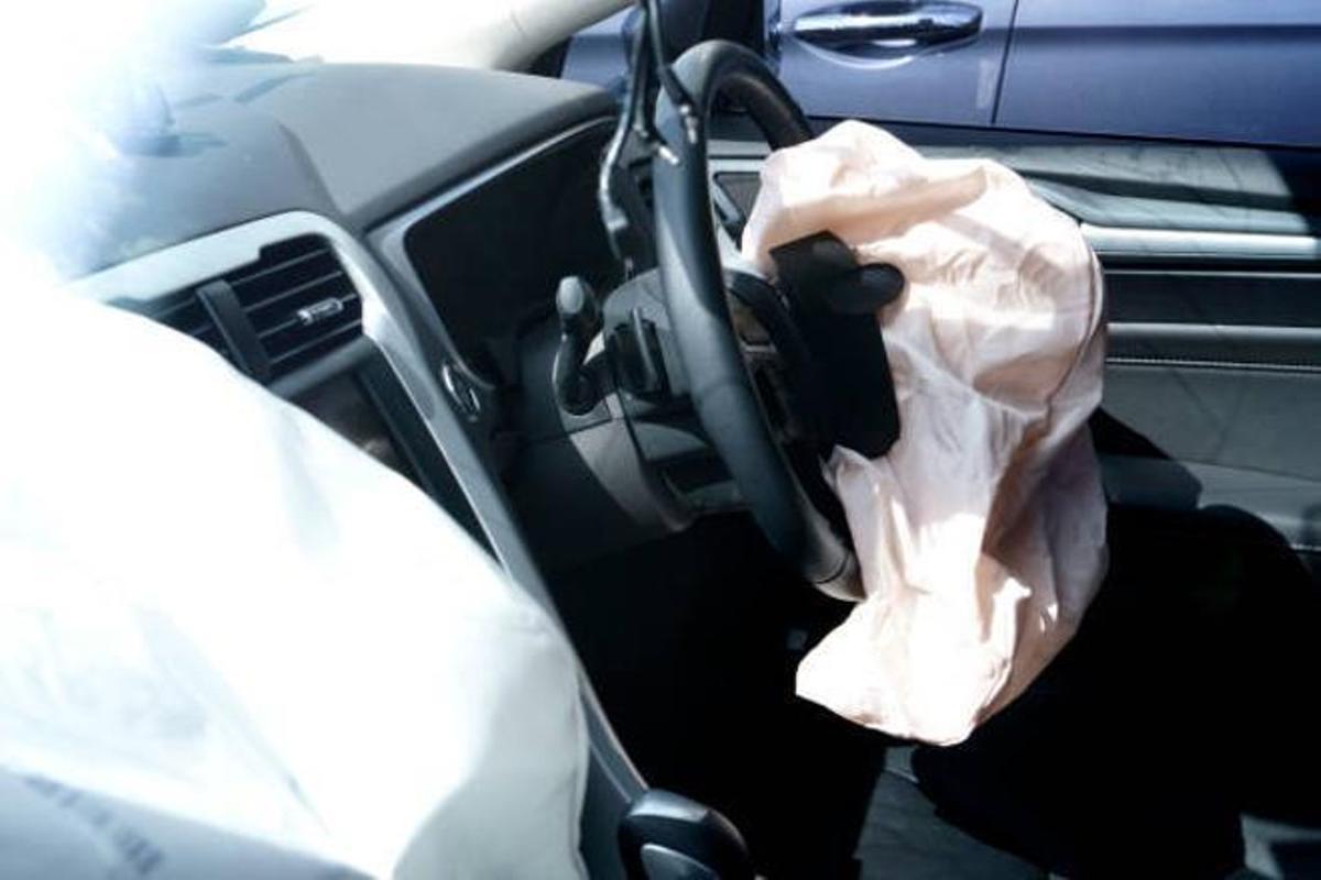 Por esta razón es necesario revisar y cambiar el airbag del coche