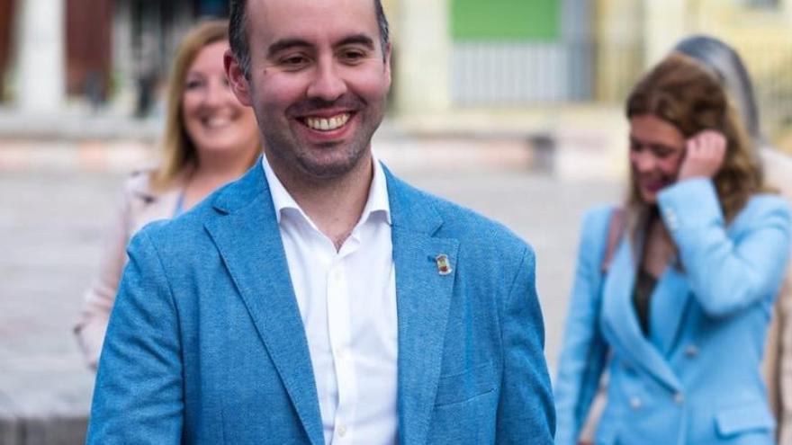 Pablo Onís, candidato del PP a la Alcaldía de Nava: “Queremos un concejo donde no se penalice la iniciativa de los vecinos”