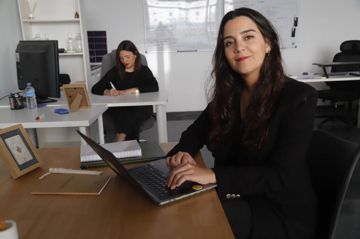 A.J.González Córdoba Alicia Checa Identidad digital Jóvenes joven empresaria
