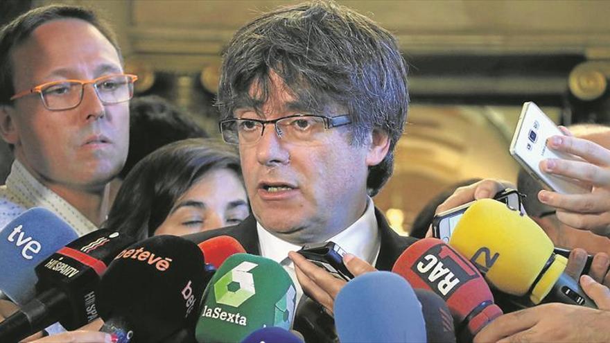 Puigdemont dice que el ‘Govern’ ya tiene 6.000 urnas para el 1-O