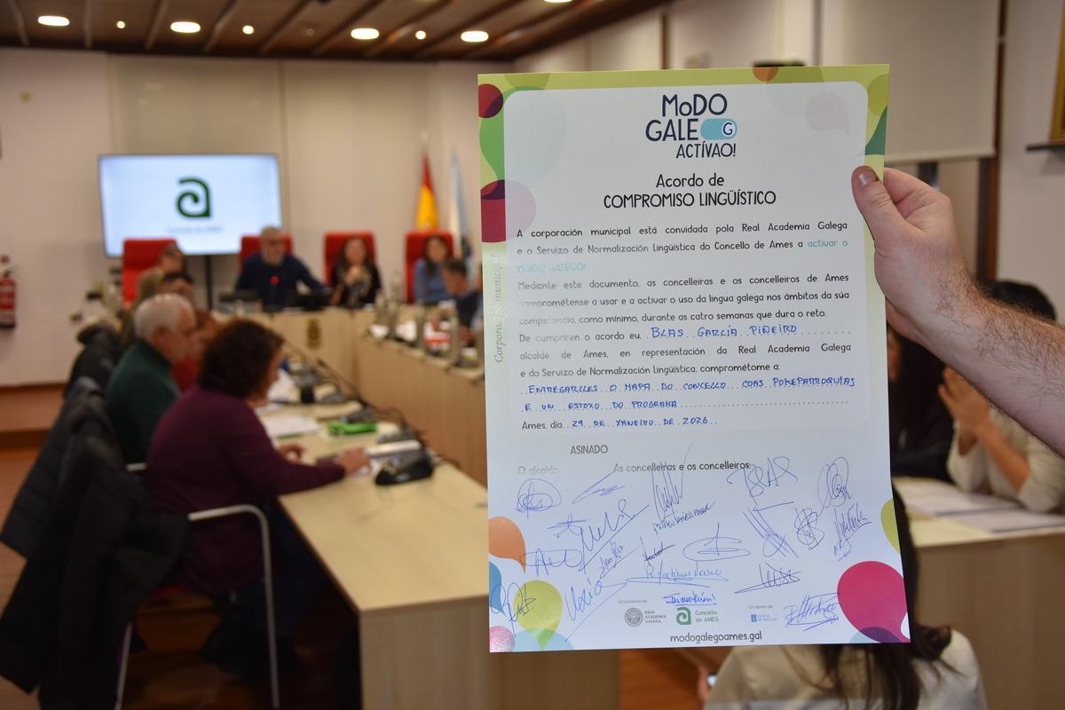 Documento de apoyo al uso del gallego rubricado por toda la Corporación de Ames