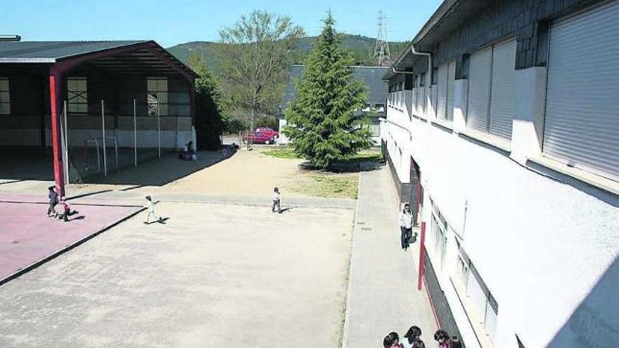 Un profesor de religión se enfrenta a 19 años por abusos sexuales a ocho niños