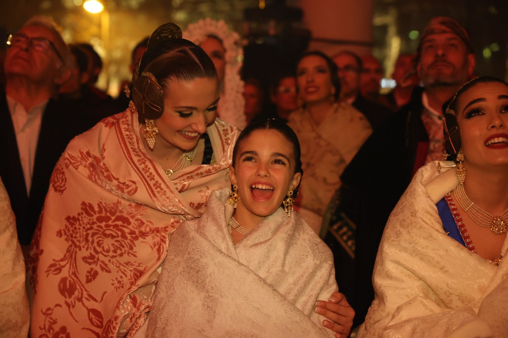 La noche de emociones para Laura Mengó y la corte en su Exaltación