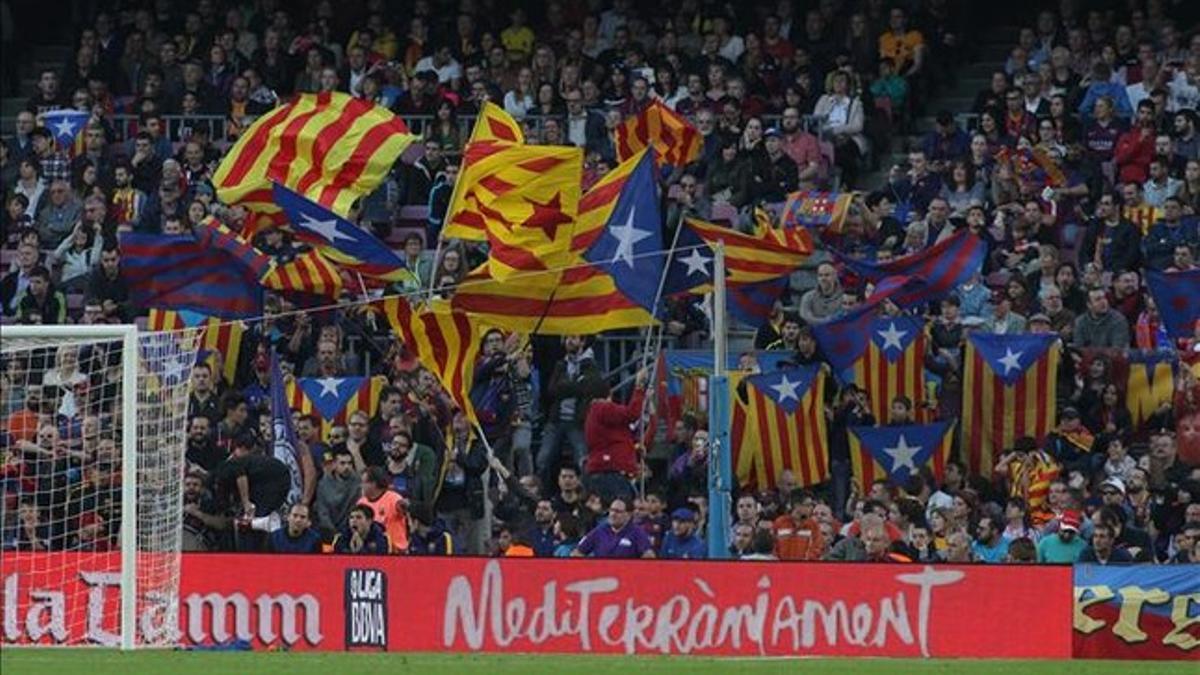 La UEFA entiende que estas banderas son anticonsticionales