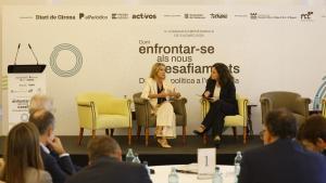 La CEO de Savills Barcelona, Anna Gener, junto a la directora de El Periódico, Gemma Martínez.