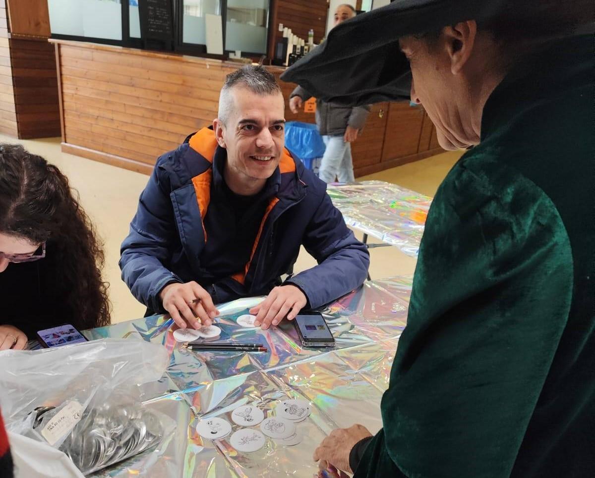 Taller de chapas durante Festimarket.