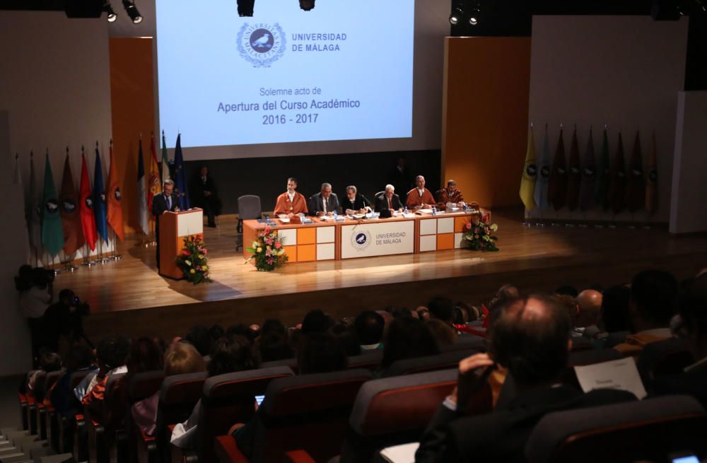 El acto oficial que ha tenido lugar en la Escuela de Ingenieros Industriales de la Universidad de Málaga