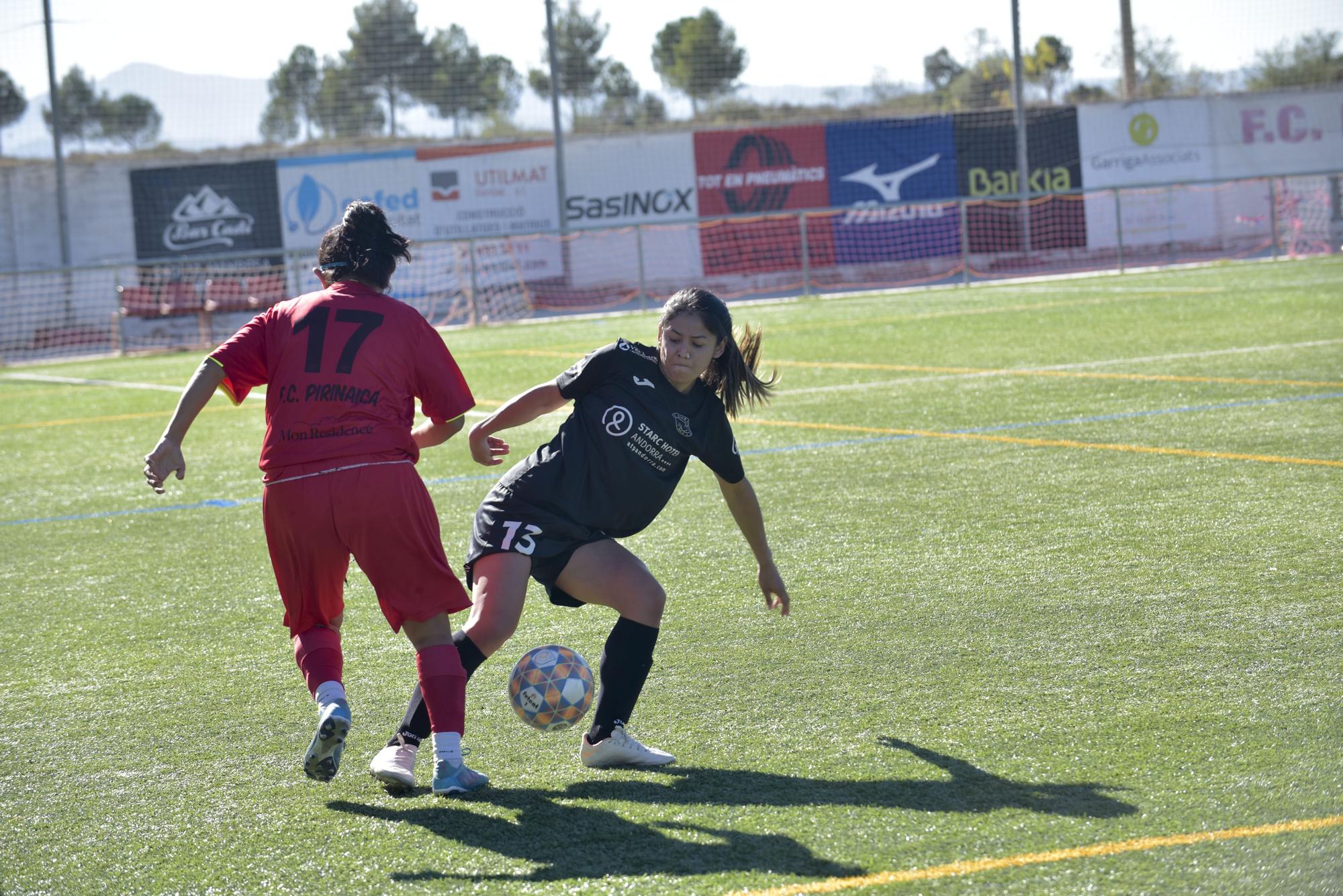 Les millors imatges del duel entre el FC Pirinaica i el FC Pirineus de la Seu d'Urgell