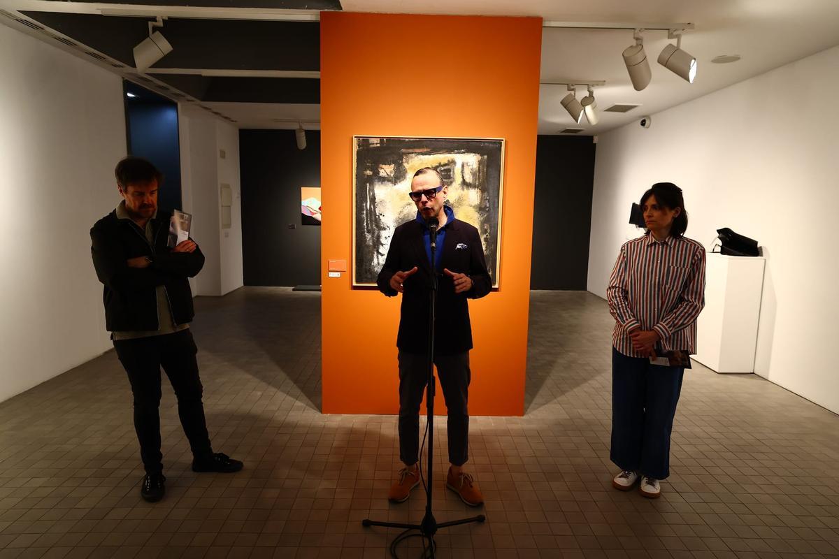 La muestra confronta la obra de artistas aragonesas con la de Juana Francés.