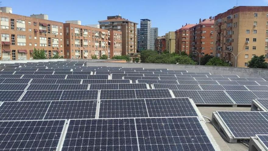 La instalación de equipos de energía renovable para autoconsumo se bonificará con un 50% en el IBI en Cáceres