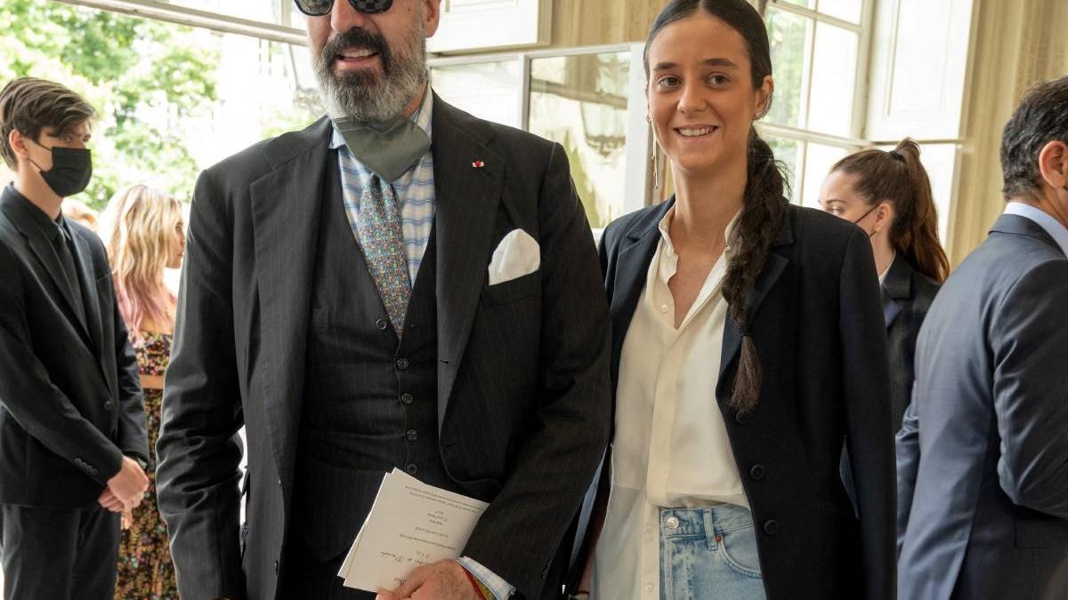 Jaime de Marichalar y su hija Victoria Federica en el desfile de Dior