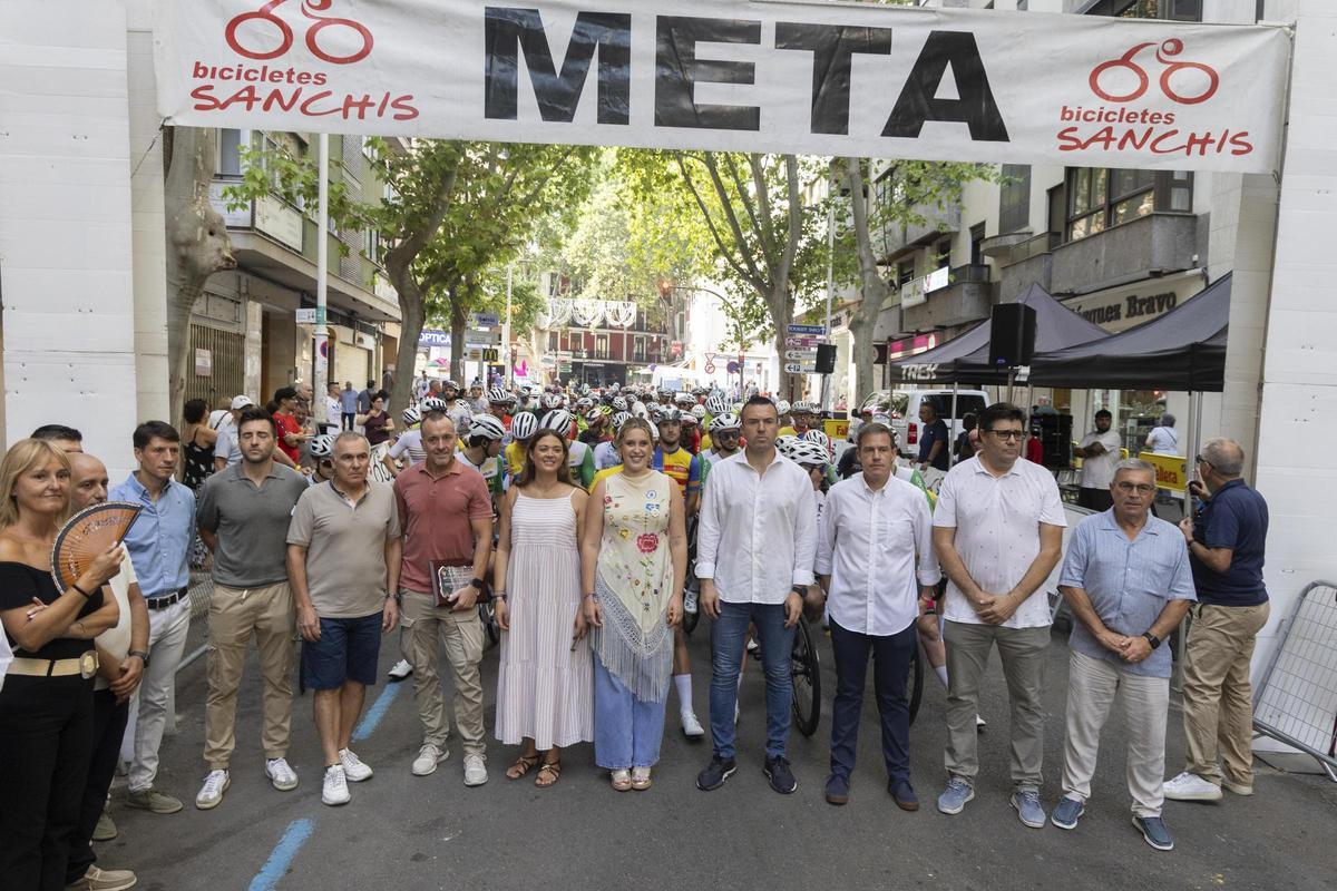 Todas las imágenes de la 37ª edición de la vuelta ciclista de la Fira de Xàtiva Todas las imágenes de la 37ª edición de la vuelta ciclista de la Fira de Xàtiva